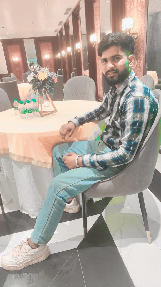 Dushyant Singh - Krishna Mehandi Artist Owner